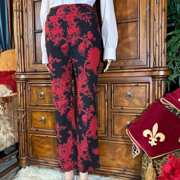 Chico's Black Red Floral So Slimming Brigitte Cotton Blend Slim Ankle Pant - Picture 2 of 10